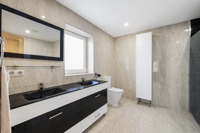 4 slaapkamer Villa te koop in Mijas Costa, Mijas met zwembad garage - € 1.150.000 (Ref: 8727149)