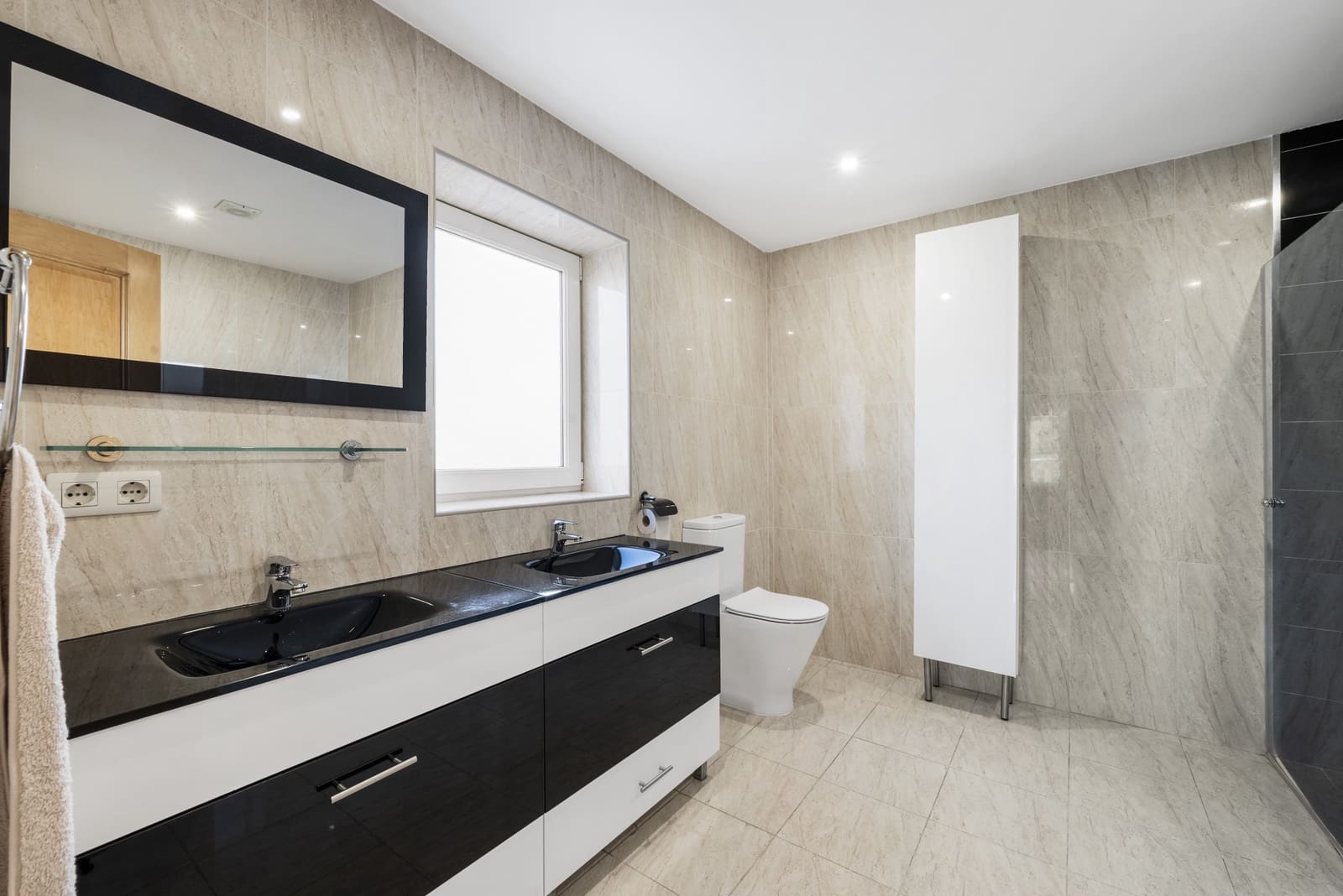 4 soveværelse Villa til salg i Mijas Costa med swimmingpool garage - € 995.000 (Ref: 8727149)