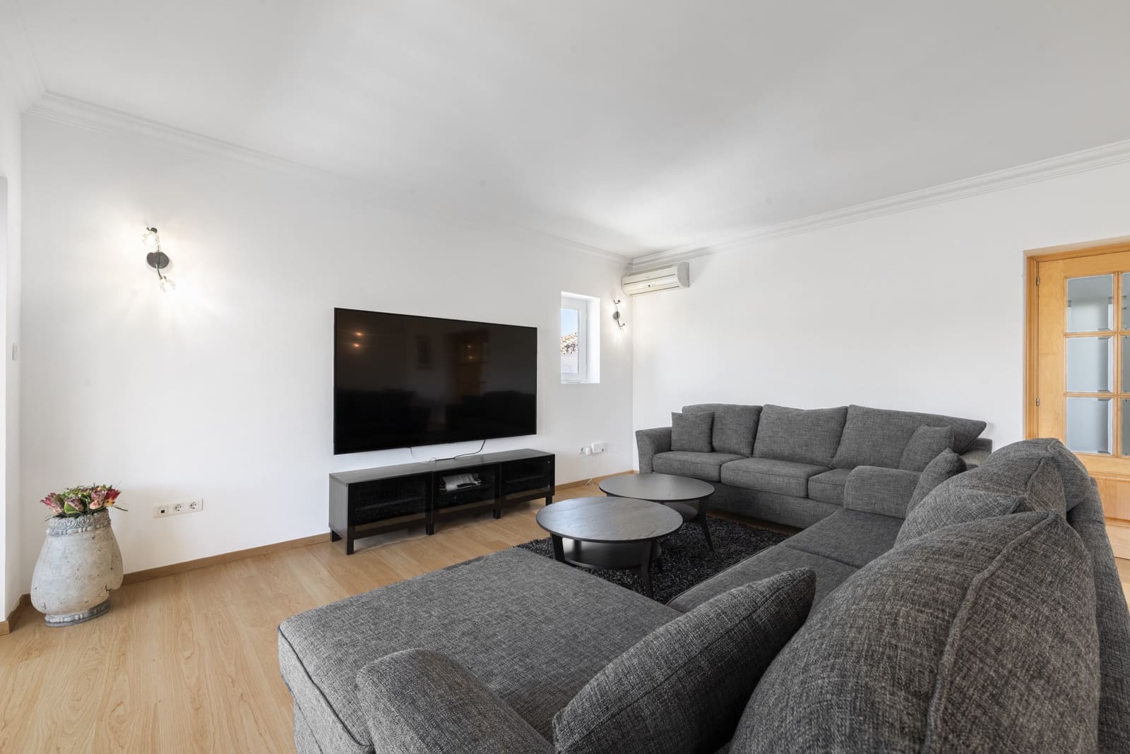 4 soveværelse Villa til salg i Mijas Costa med swimmingpool garage - € 995.000 (Ref: 8727149)