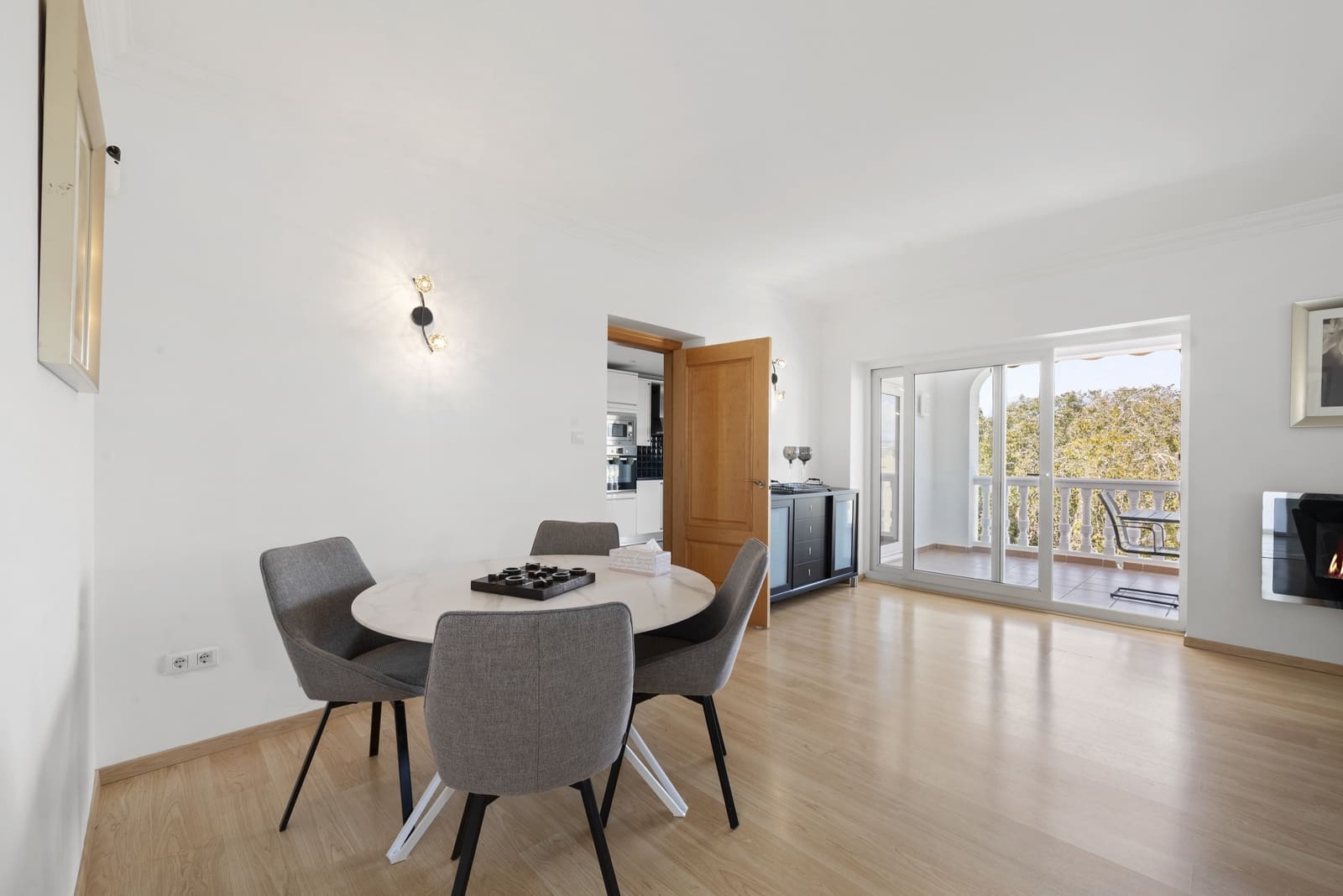 4 soveværelse Villa til salg i Mijas Costa med swimmingpool garage - € 995.000 (Ref: 8727149)