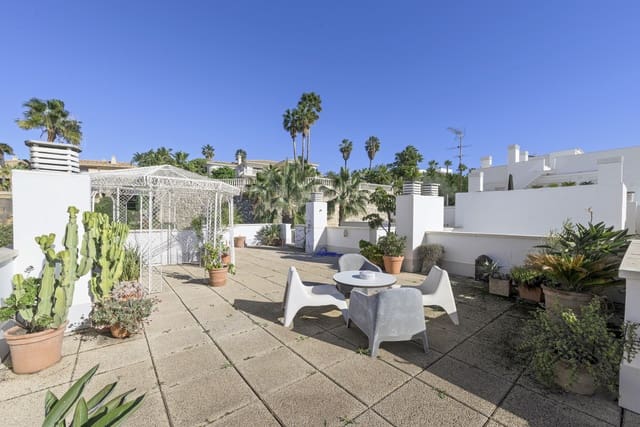 2 makuuhuone Kattohuoneisto myytävänä paikassa Torrequebrada, Benalmádena mukana uima-altaan 
autotalli - 550 000 € (Ref: 8727150)