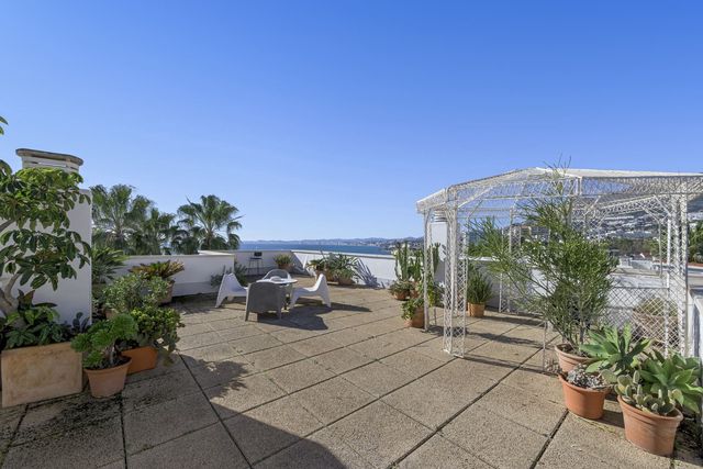 2 sypialnia Penthouse na sprzedaż w Benalmadena Costa, Benalmádena z basenem garażem - 520 000 € (Ref: 8727150)