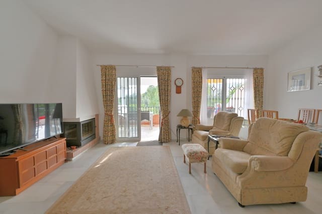 3 soveværelse Semi-Rækkehus til salg i El Chaparral, Mijas med swimmingpool garage - € 395.000 (Ref: 8840462)