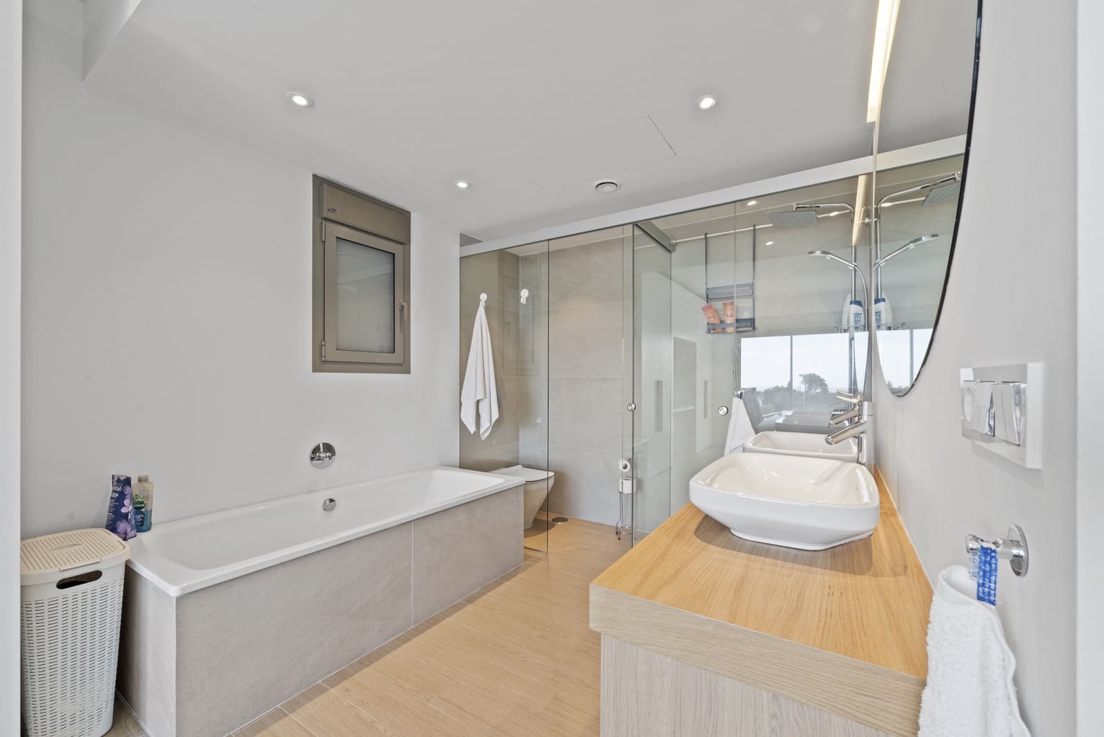 3 soveværelse Semi-Rækkehus til salg i Mijas Costa med swimmingpool garage - € 899.000 (Ref: 8934726)