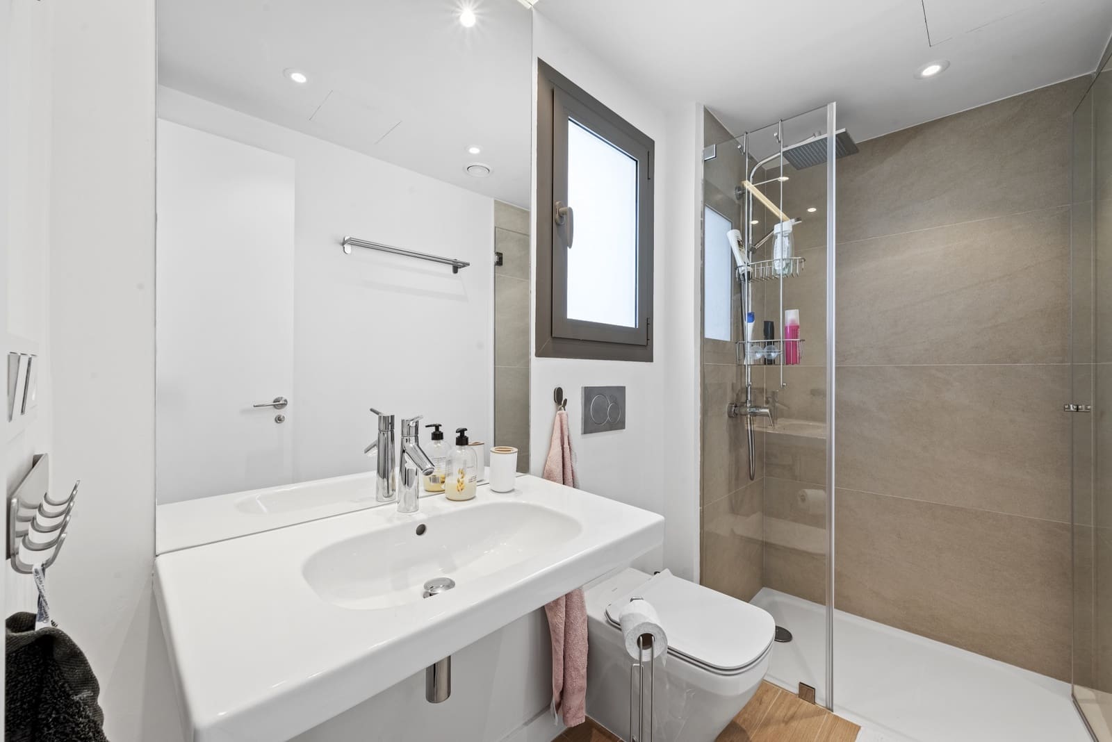 3 soveværelse Semi-Rækkehus til salg i Mijas Costa med swimmingpool garage - € 899.000 (Ref: 8934726)