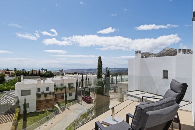 3 Zimmer Doppelhaus zu verkaufen in Mijas Costa, Mijas mit Pool Garage - 899.000 € (Ref: 8934726)