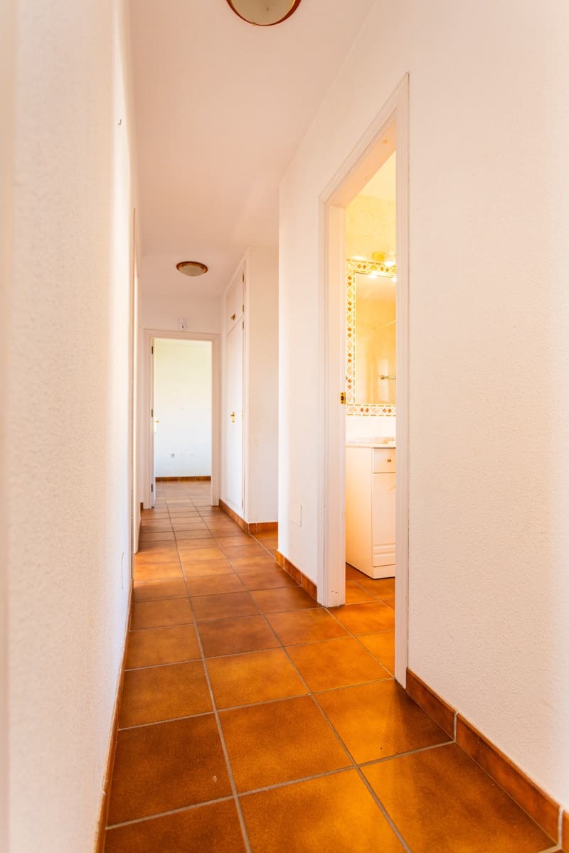 8 slaapkamer Villa te koop in Benalmadena Costa met zwembad - € 1.100.000 (Ref: 8956565)