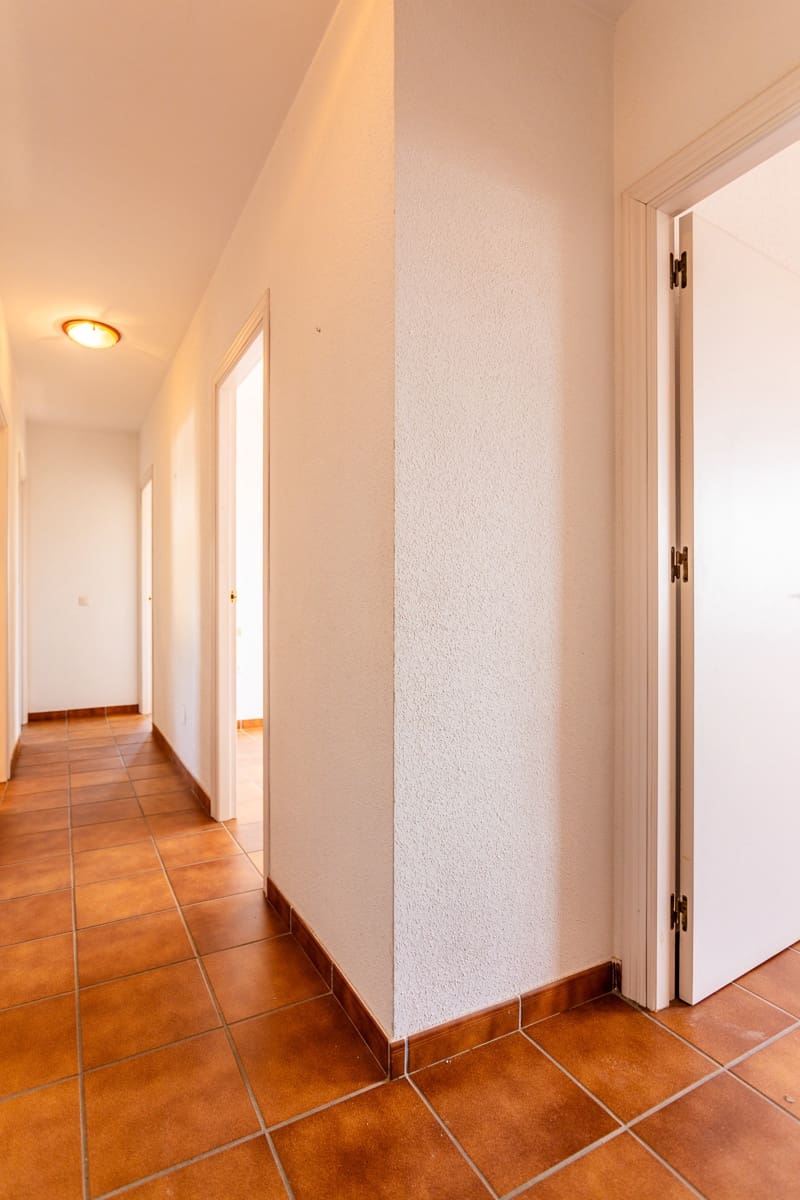 8 slaapkamer Villa te koop in Benalmadena Costa met zwembad - € 1.100.000 (Ref: 8956565)