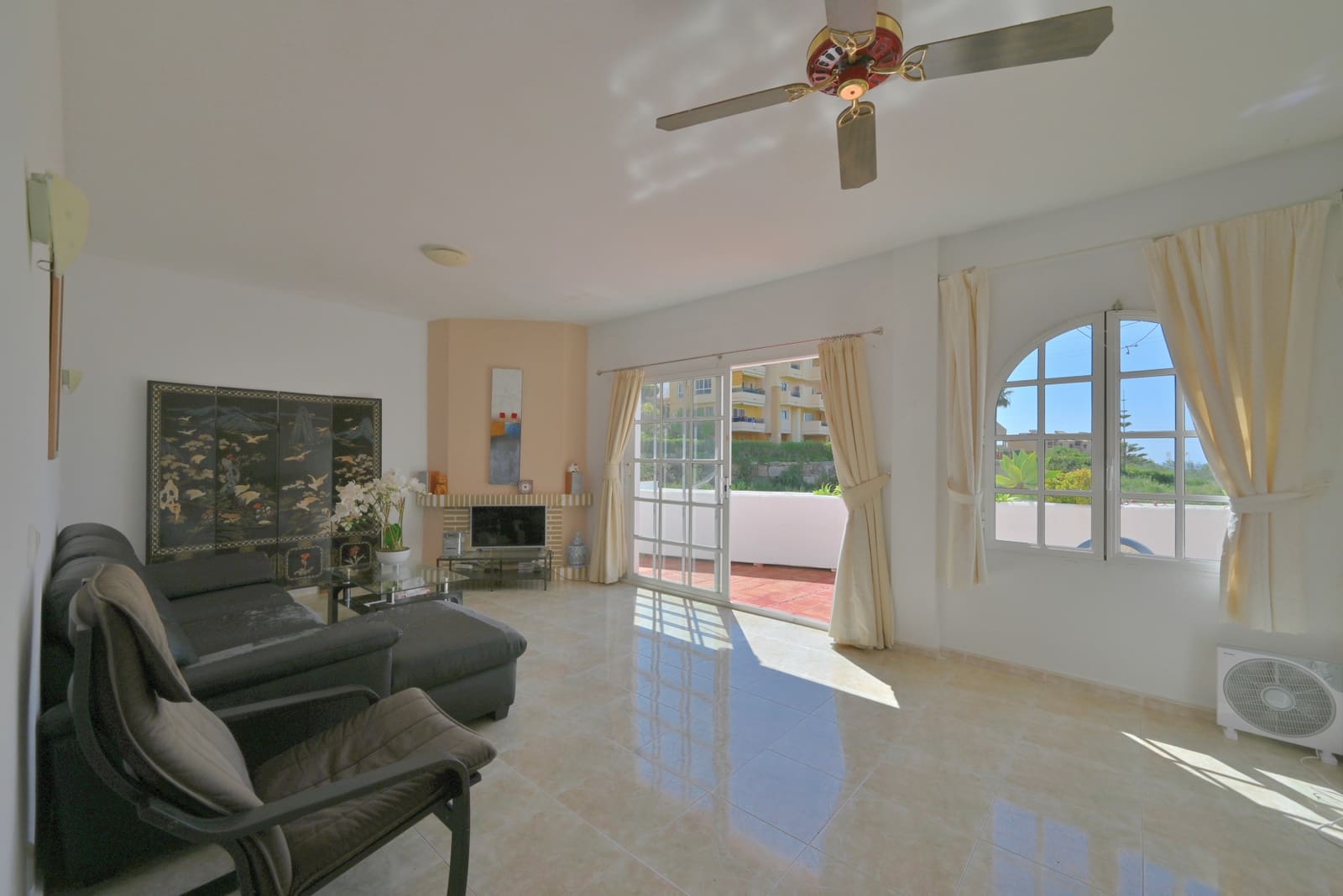 3 soveværelse Lejlighed til salg i Riviera del Sol med swimmingpool garage - € 295.000 (Ref: 8967830)