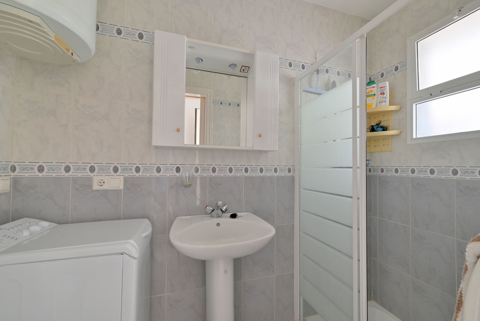 3 soveværelse Lejlighed til salg i Riviera del Sol med swimmingpool garage - € 295.000 (Ref: 8967830)