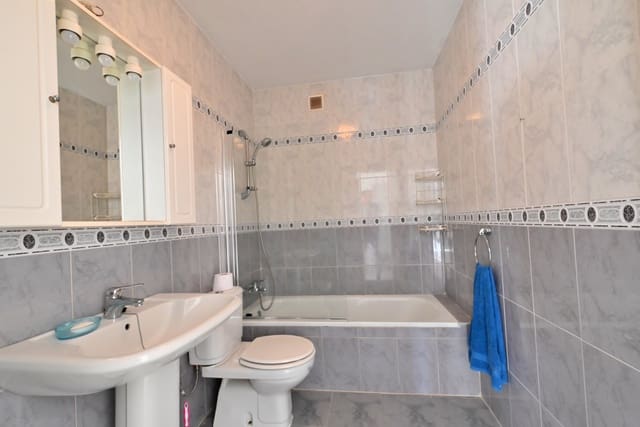 3 sypialnia Apartament na sprzedaż w Riviera del Sol, Mijas z basenem garażem - 295 000 € (Ref: 8967830)