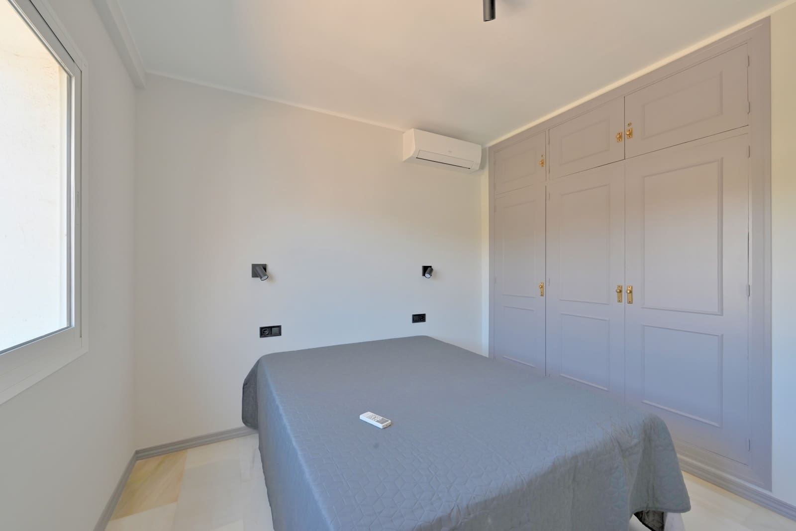 2 quarto Apartamento para venda em Calahonda com piscina - 385 000 € (Ref: 8967832)