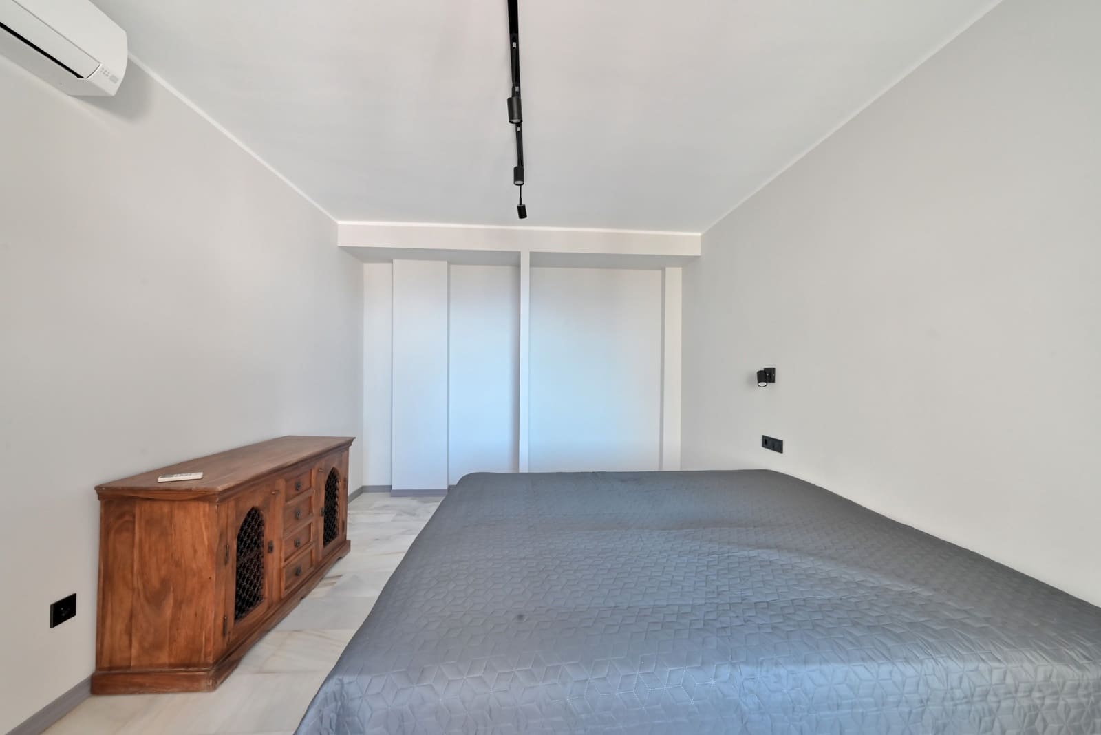 2 quarto Apartamento para venda em Calahonda com piscina - 385 000 € (Ref: 8967832)