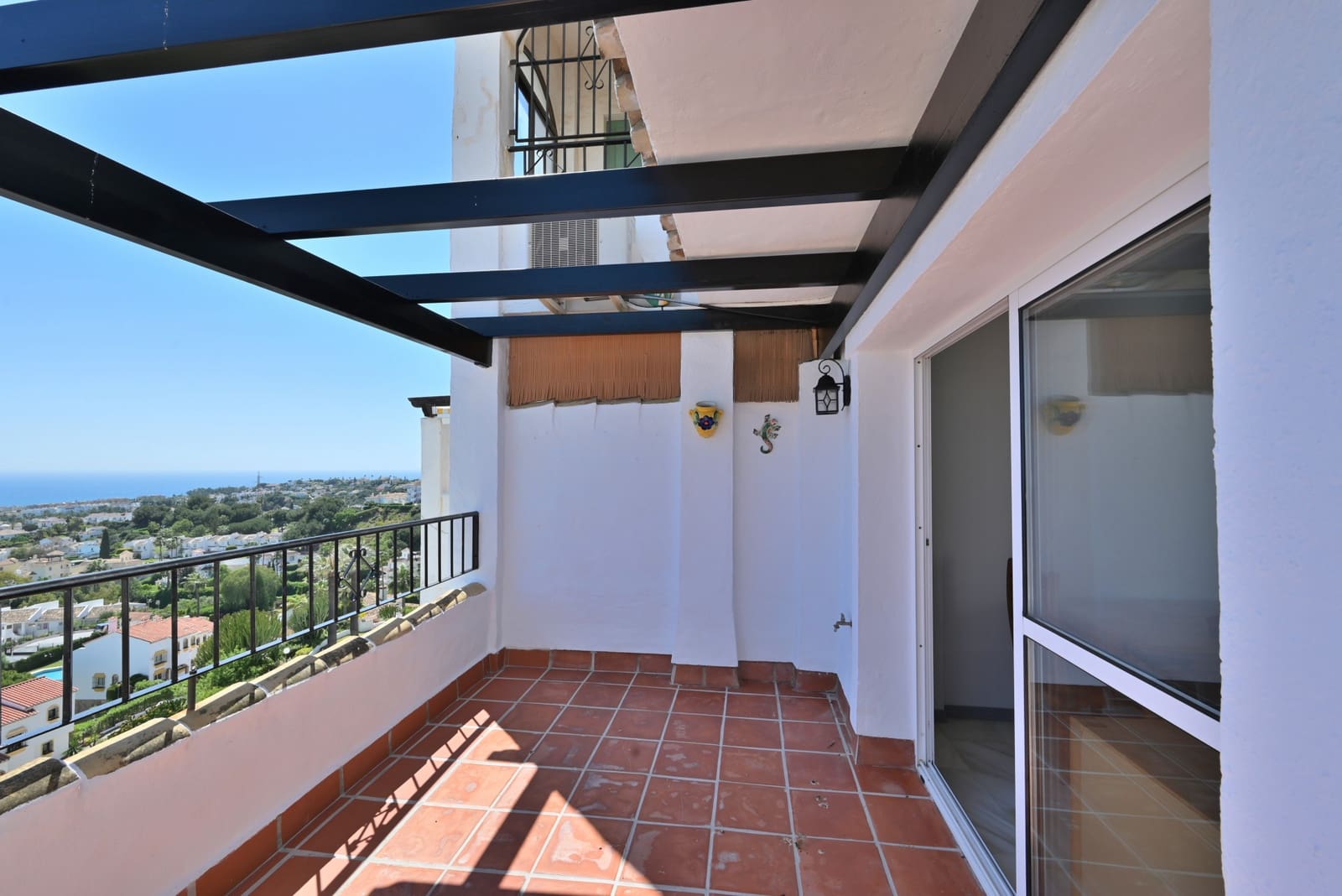 2 quarto Apartamento para venda em Calahonda com piscina - 385 000 € (Ref: 8967832)