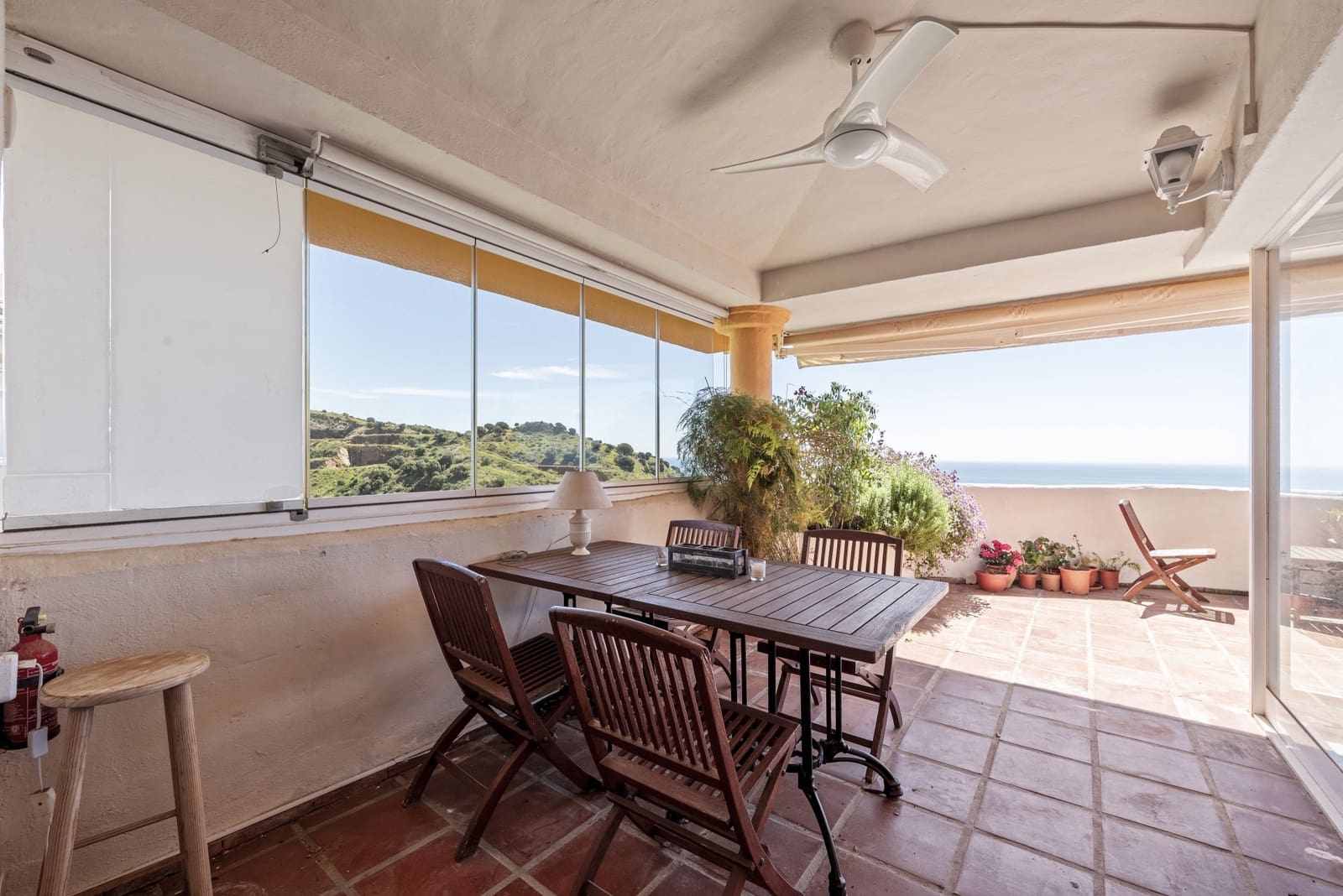 3 slaapkamer Penthouse te koop in Calahonda met zwembad garage - € 415.000 (Ref: 8982002)