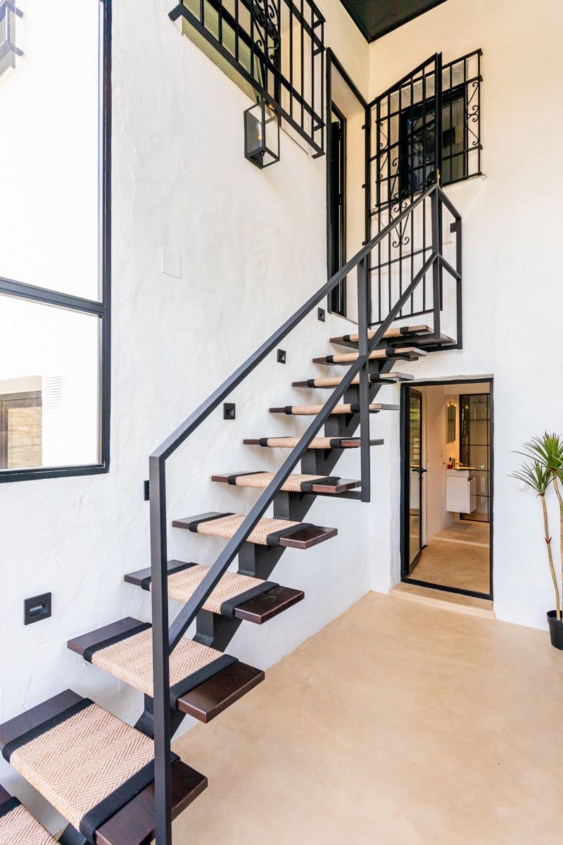 6 soveværelse Villa til salg i Marbella med swimmingpool - € 2.495.000 (Ref: 9004564)