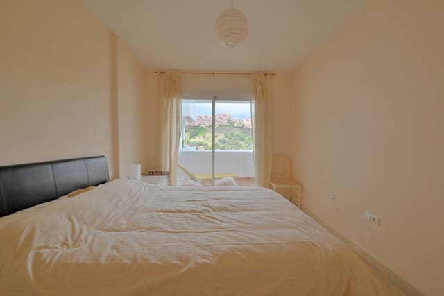 2 bedroom Apartment for sale in Calahonda, Mijas with pool garage - € 265,000 (Ref: 9007401)