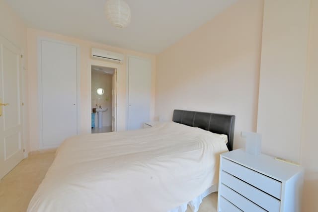 2 bedroom Apartment for sale in Calahonda, Mijas with pool garage - € 265,000 (Ref: 9007401)