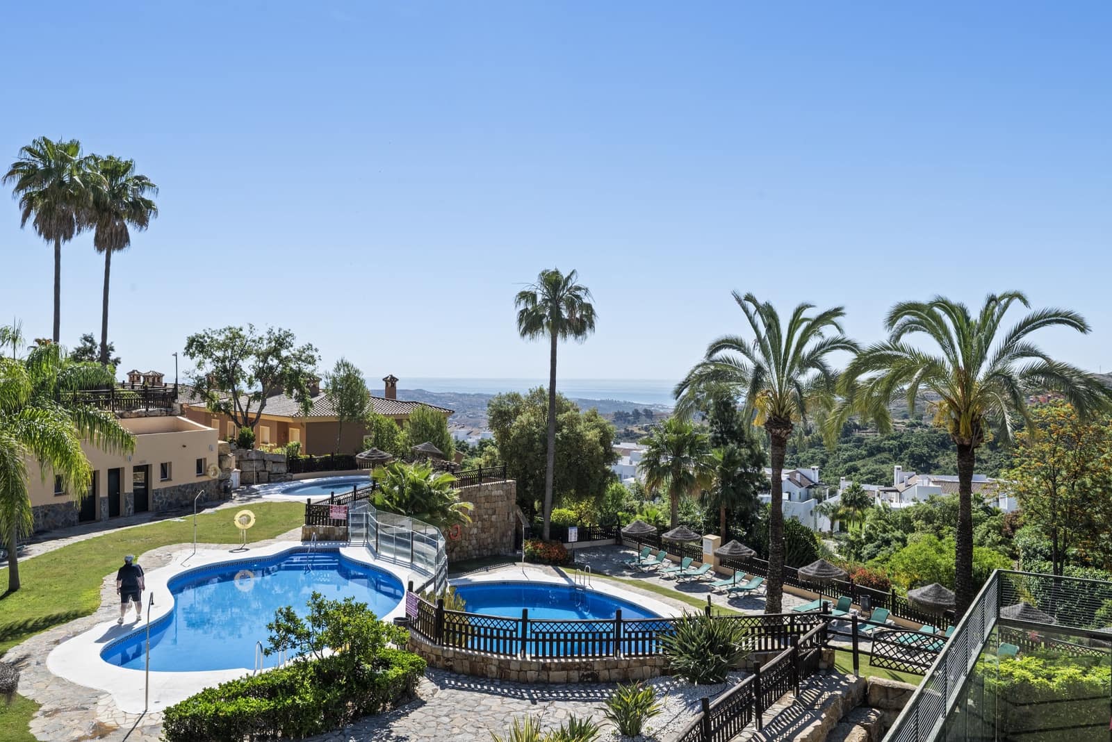 2 makuuhuone Kattohuoneisto myytävänä paikassa Marbella mukana uima-altaan 
autotalli - 370 000 € (Ref: 9022718)