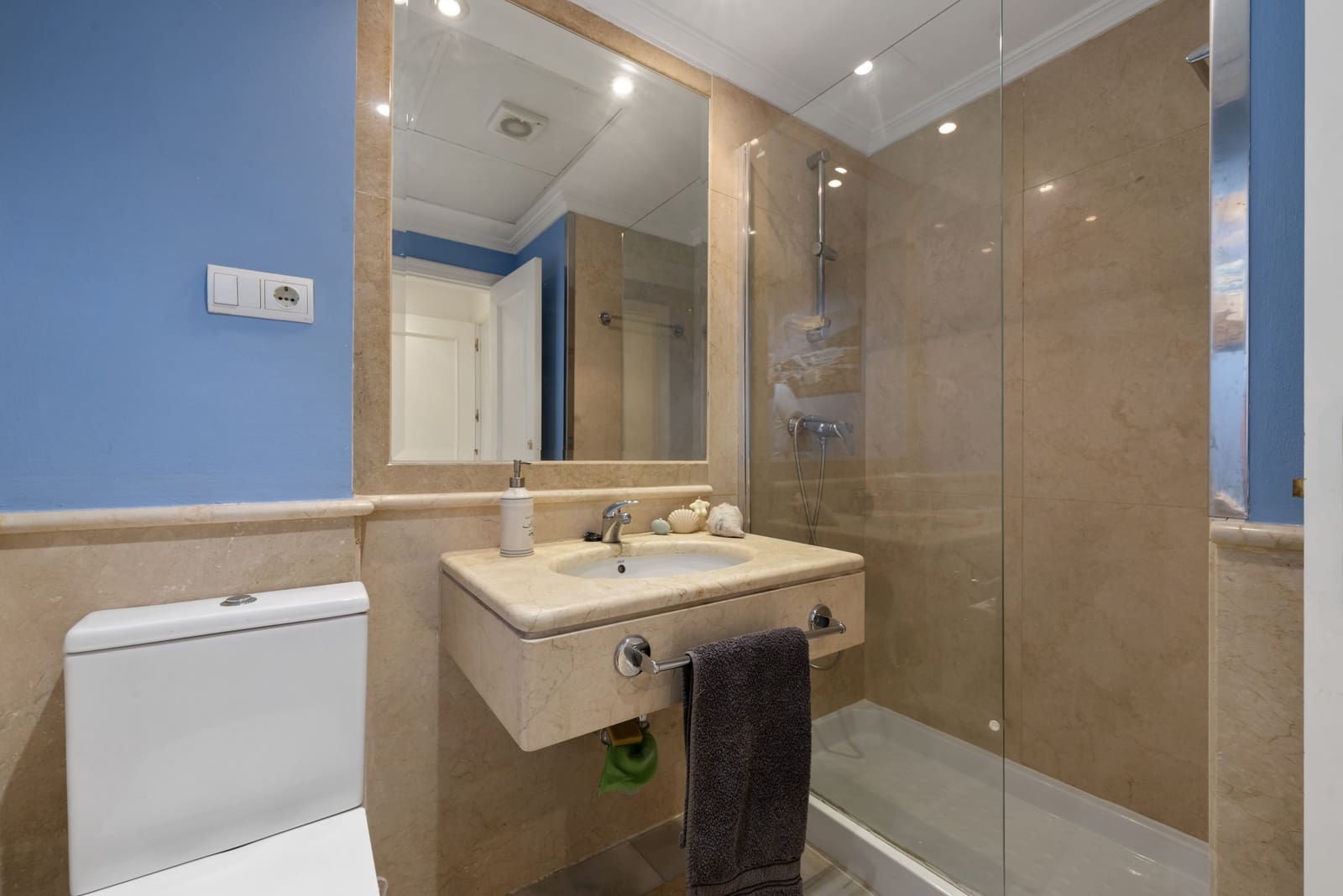 3 soveværelse Semi-Rækkehus til salg i Torrequebrada med swimmingpool garage - € 695.000 (Ref: 9026281)