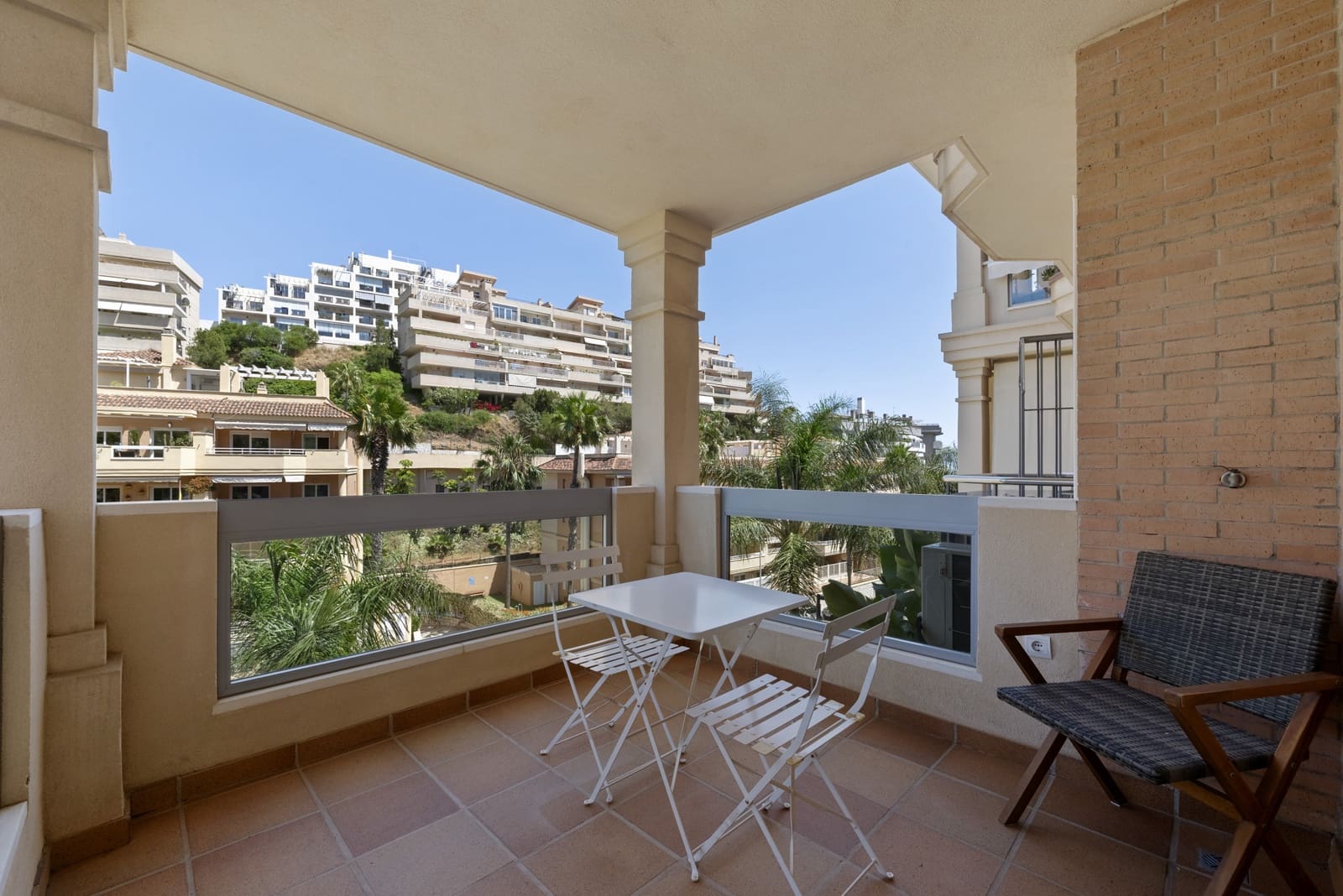 3 soveværelse Semi-Rækkehus til salg i Torrequebrada med swimmingpool garage - € 695.000 (Ref: 9026281)