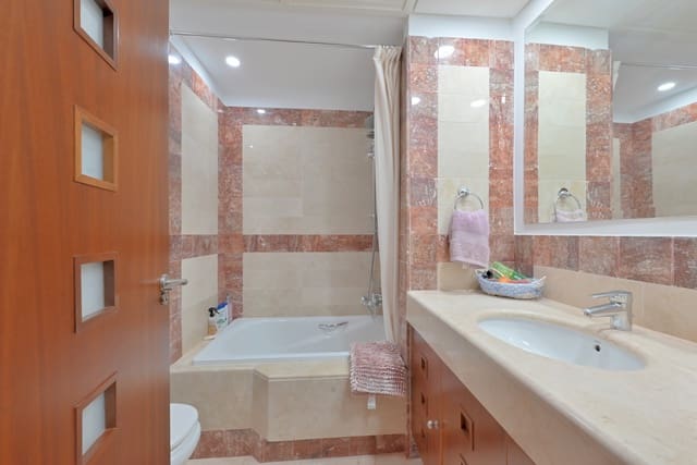 Casa de 3 habitaciones en Mijas Costa, Mijas en venta con piscina garaje - 630.000 € (Ref: 9062030)