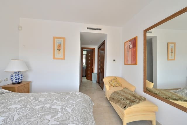 Casa de 3 habitaciones en Mijas Costa, Mijas en venta con piscina garaje - 630.000 € (Ref: 9062030)