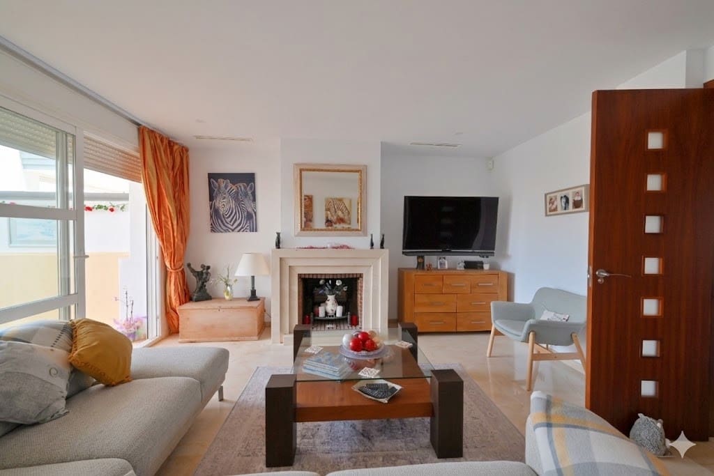 3 Zimmer Haus zu verkaufen in Mijas Costa mit Pool Garage - 630.000 € (Ref: 9062030)