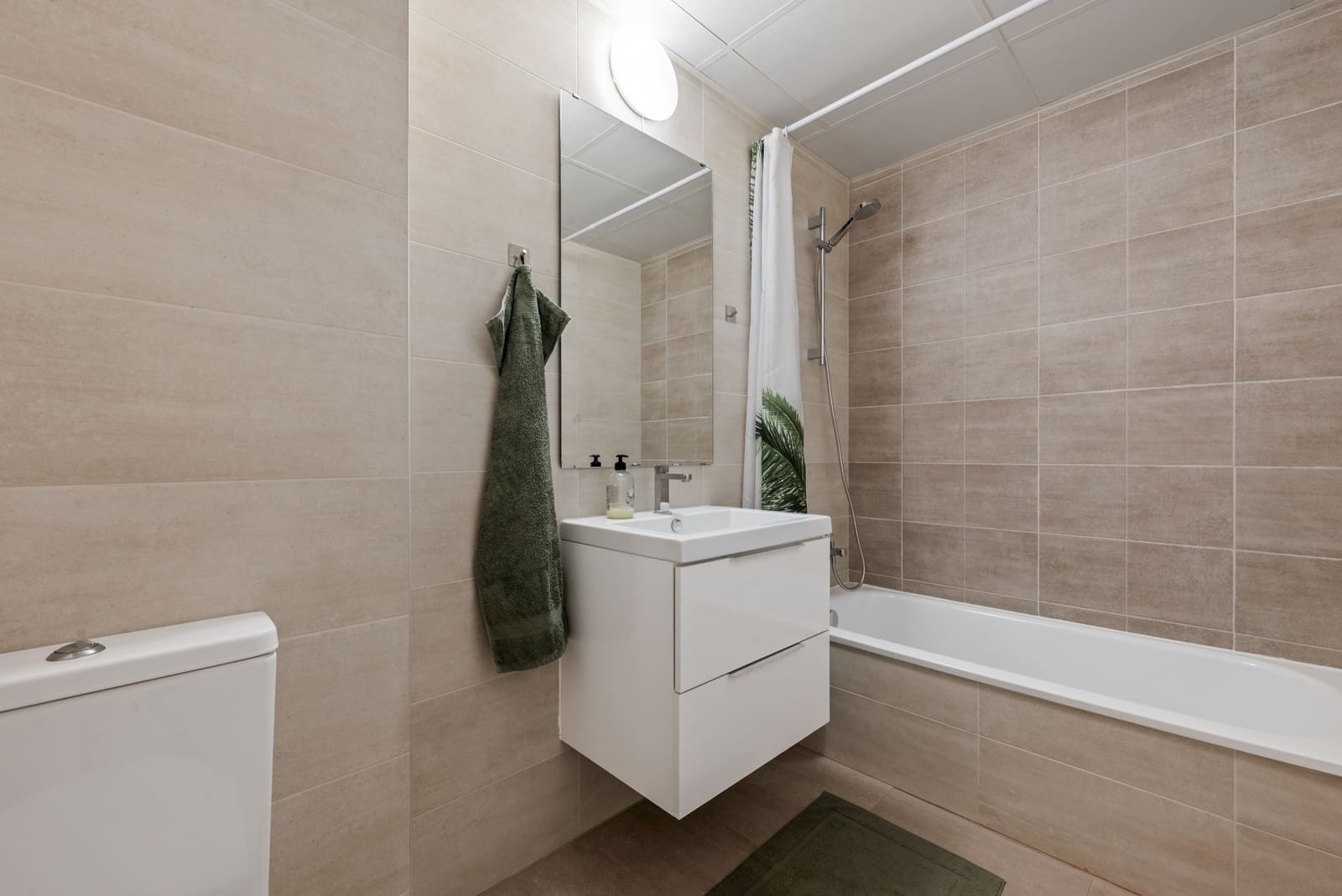 Apartamento de 3 habitaciones en Benalmádena en venta con piscina garaje - 435.000 € (Ref: 9088380)