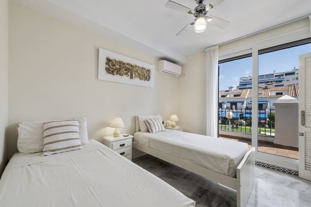 3 chambre Maison de Ville à vendre à Fuengirola avec piscine - 695 000 € (Ref: 9100333)