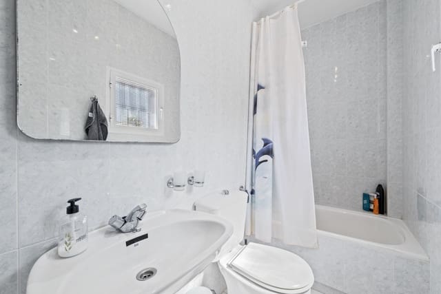 2 chambre Penthouse à vendre à Riviera del Sol, Mijas avec piscine - 330 000 € (Ref: 9113724)