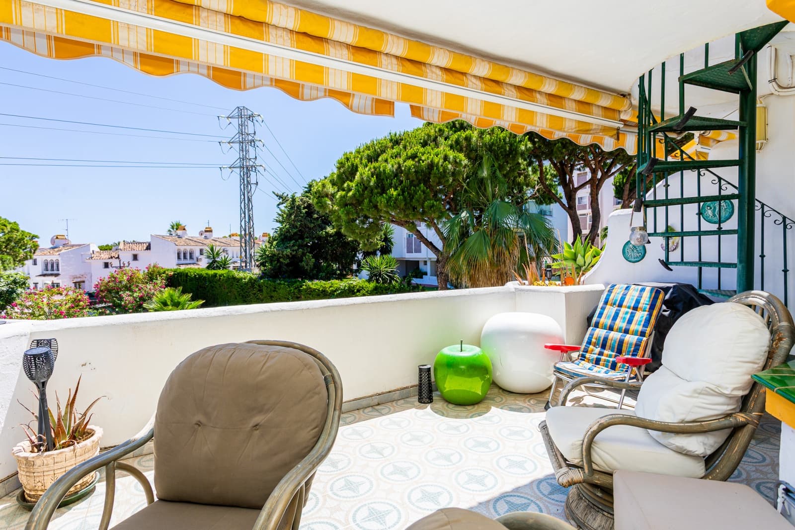 2 slaapkamer Penthouse te koop in Calahonda met zwembad garage - € 425.000 (Ref: 9113726)