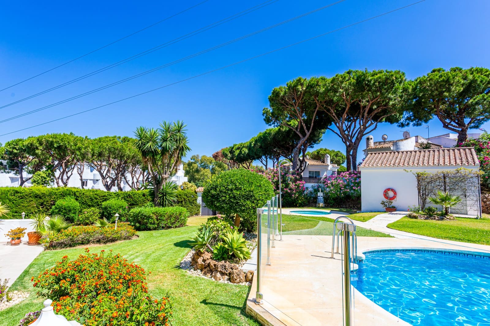 2 slaapkamer Penthouse te koop in Calahonda met zwembad garage - € 425.000 (Ref: 9113726)