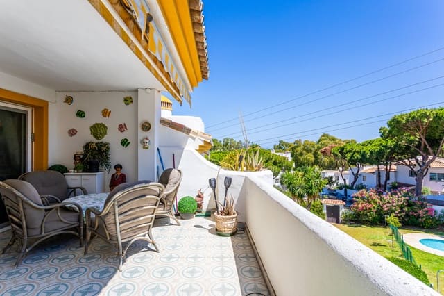 2 makuuhuone Kattohuoneisto myytävänä paikassa Calahonda, Mijas mukana uima-altaan 
autotalli - 425 000 € (Ref: 9113726)
