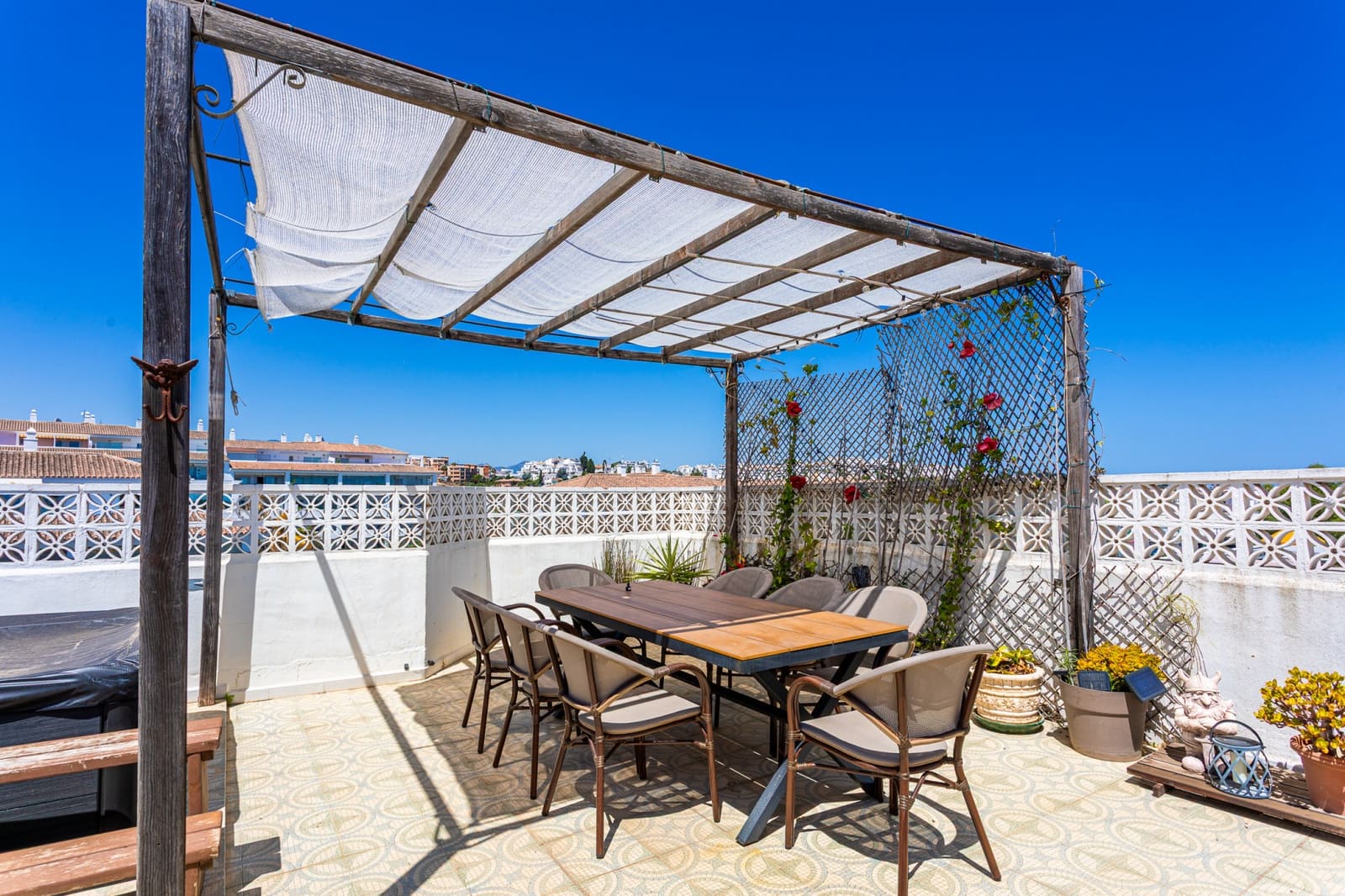 2 sypialnia Penthouse na sprzedaż w Calahonda z basenem garażem - 425 000 € (Ref: 9113726)