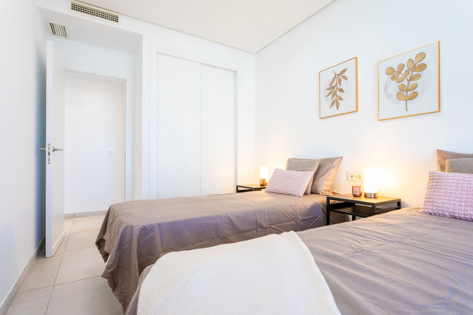 3 soverom Penthouse til salgs i La Quinta med svømmebasseng garasje - € 875 000 (Ref: 9124394)