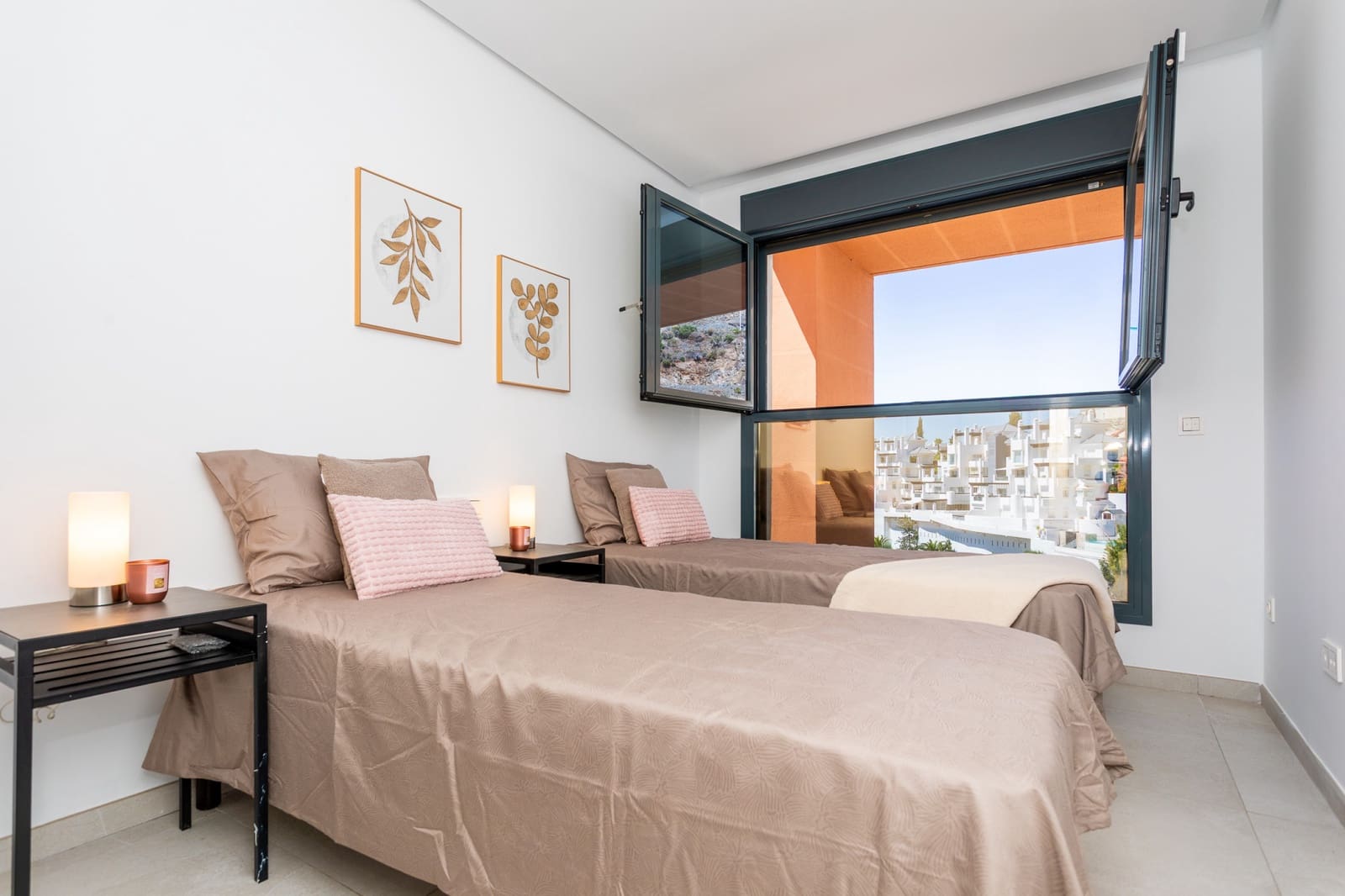 3 soverom Penthouse til salgs i La Quinta med svømmebasseng garasje - € 875 000 (Ref: 9124394)