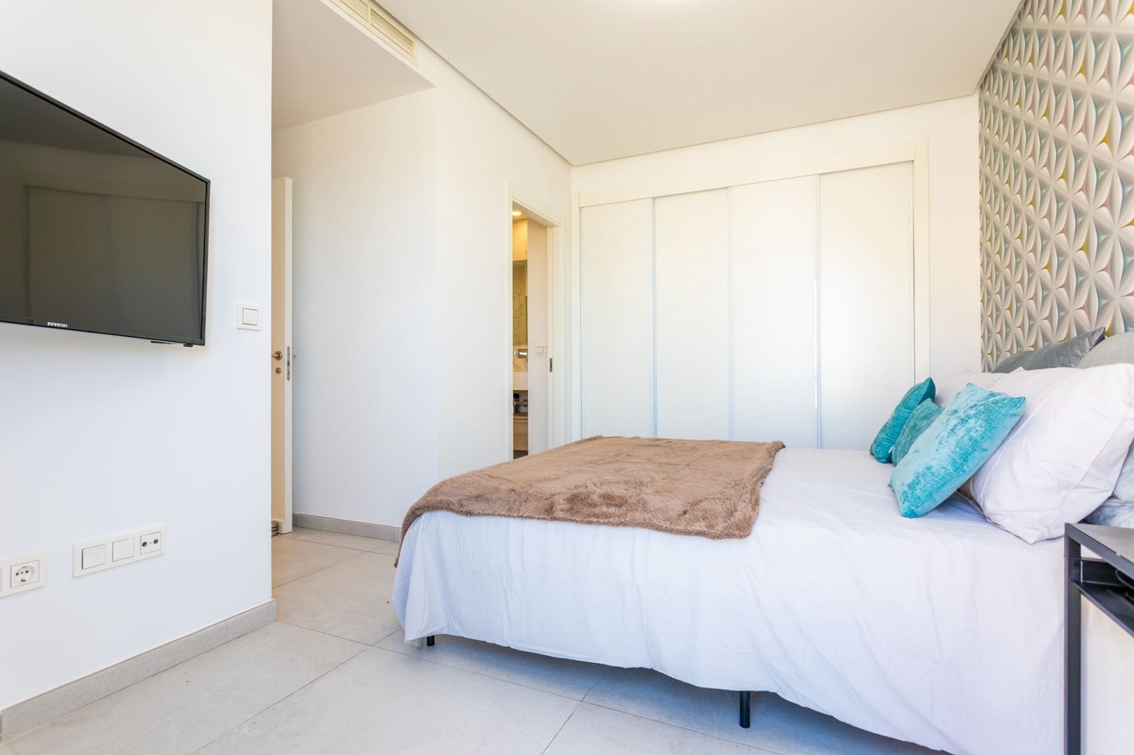 3 soverom Penthouse til salgs i La Quinta med svømmebasseng garasje - € 875 000 (Ref: 9124394)