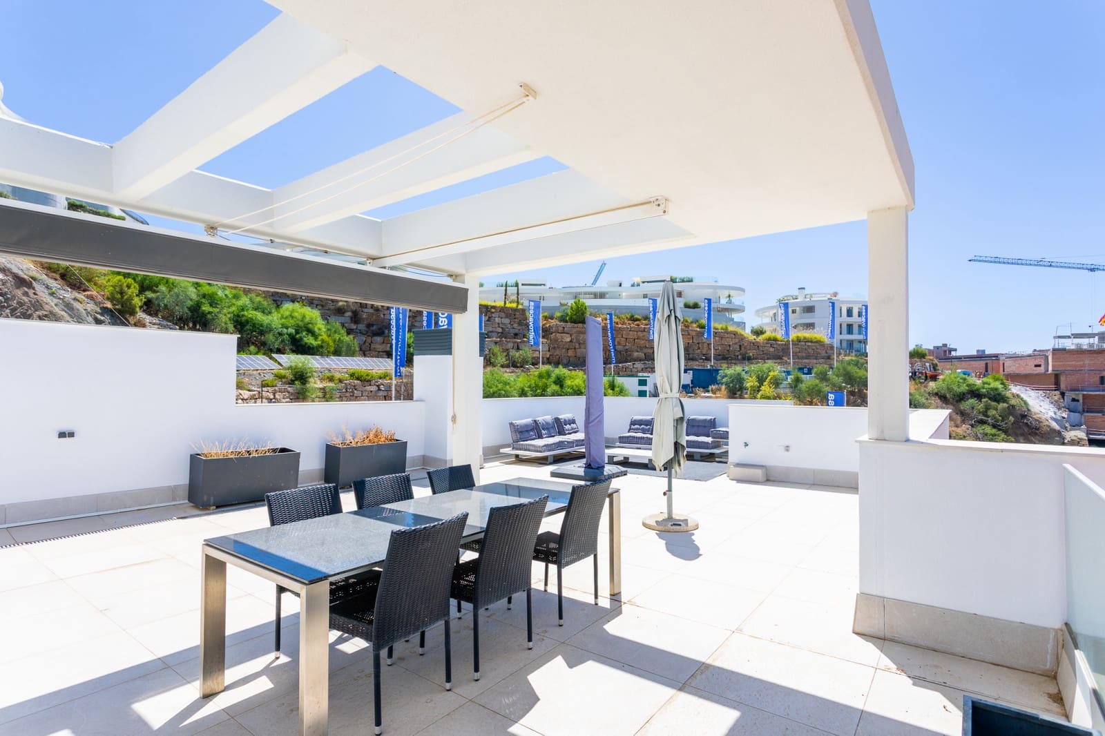 3 soverom Penthouse til salgs i La Quinta med svømmebasseng garasje - € 875 000 (Ref: 9124394)