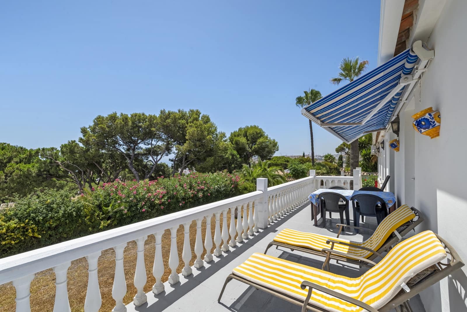 6 soverom Villa til salgs i La Cala de Mijas med svømmebasseng garasje - € 1 795 000 (Ref: 9129386)