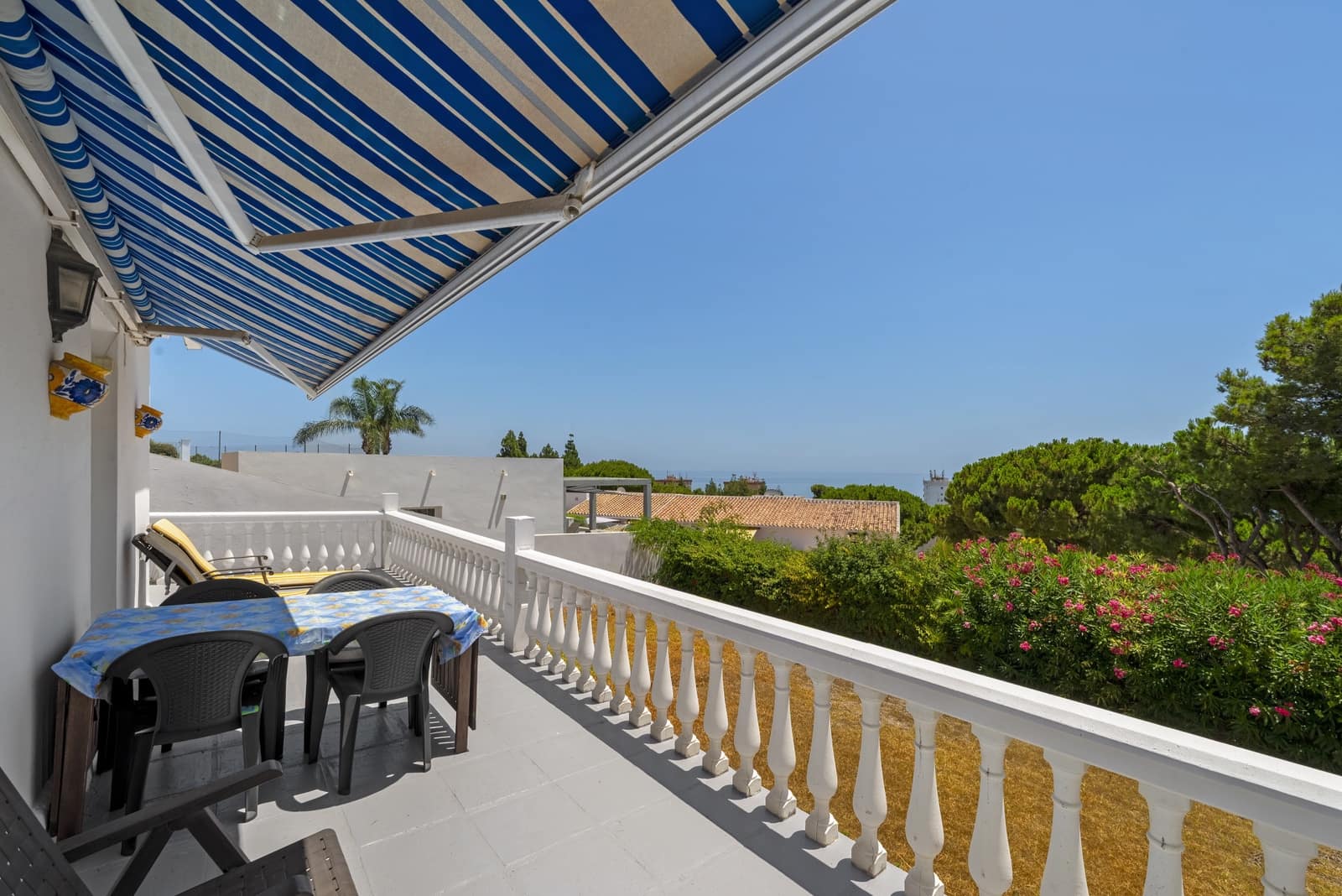 6 soverom Villa til salgs i La Cala de Mijas med svømmebasseng garasje - € 1 795 000 (Ref: 9129386)