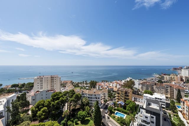 2 slaapkamer Penthouse te koop in Benalmadena Costa, Benalmádena met zwembad garage - € 699.000 (Ref: 9132015)