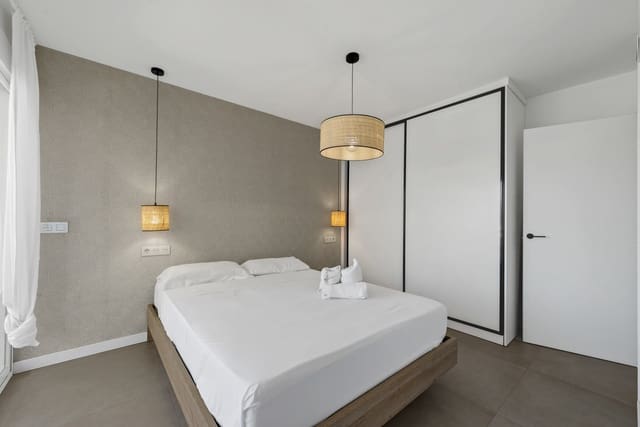 2 slaapkamer Appartement te koop in Fuengirola met garage - € 540.000 (Ref: 9132017)