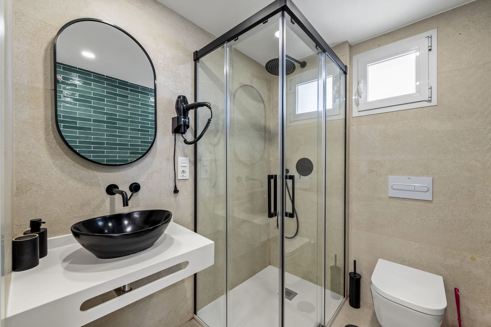 2 slaapkamer Appartement te koop in Fuengirola met garage - € 540.000 (Ref: 9132017)