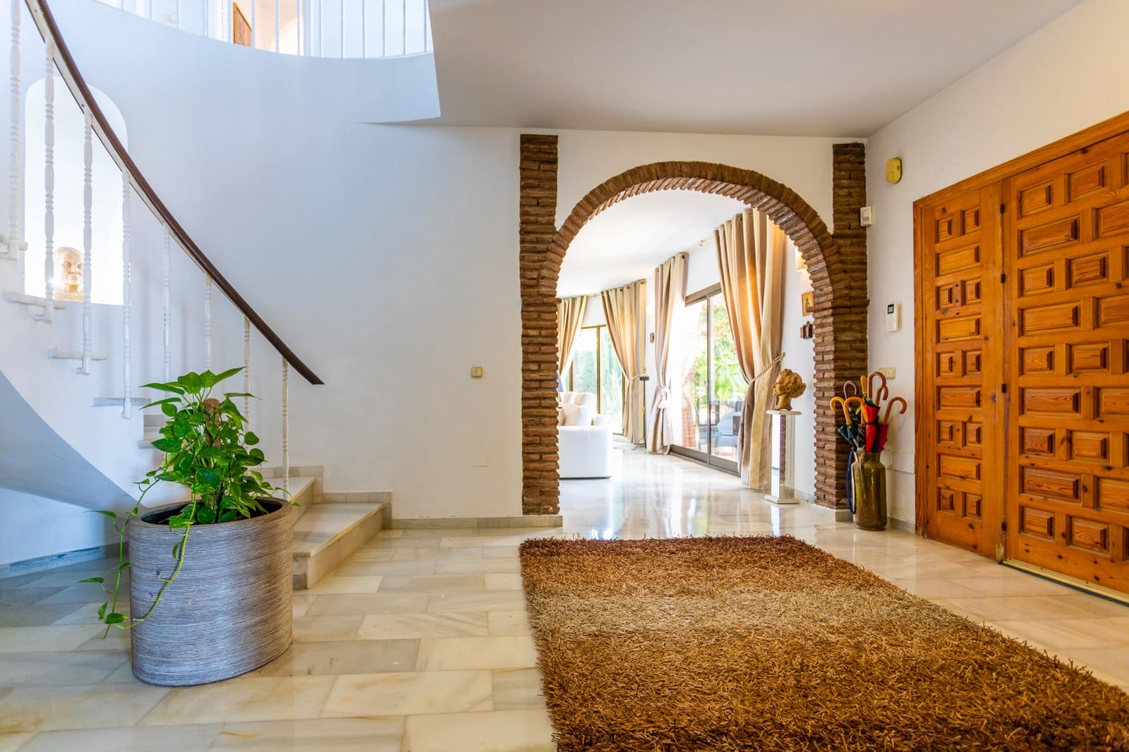 5 soveværelse Villa til salg i Calahonda med swimmingpool garage - € 1.100.000 (Ref: 9153547)