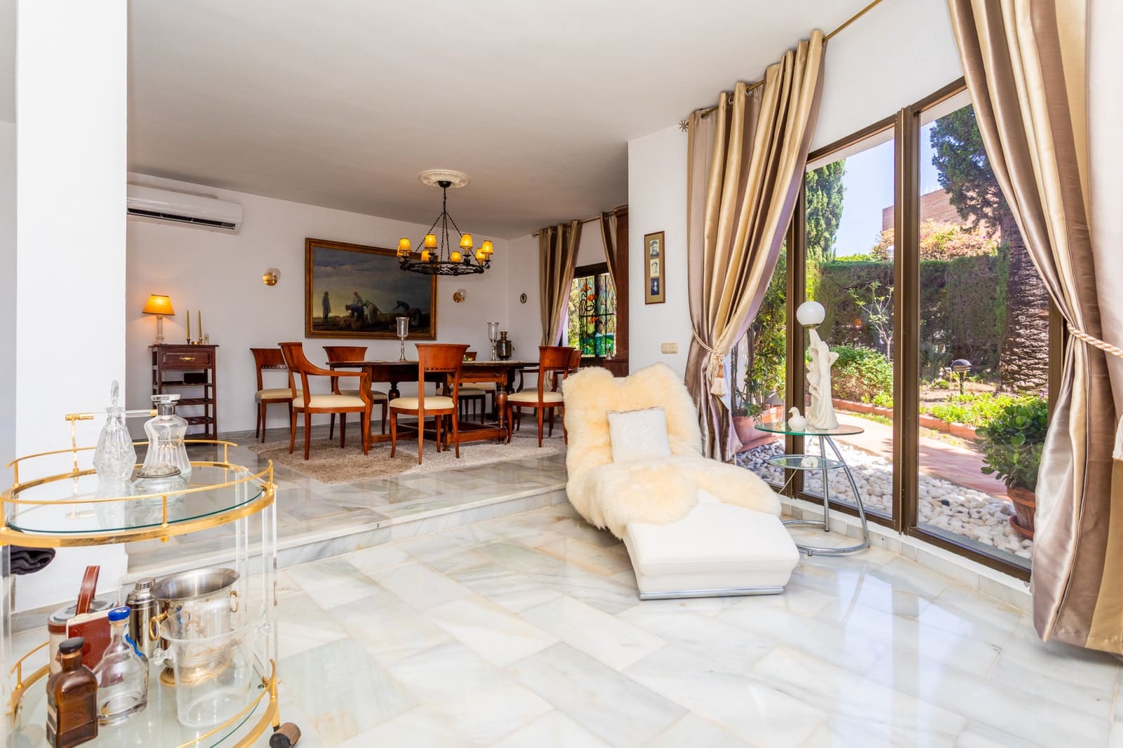 5 soveværelse Villa til salg i Calahonda med swimmingpool garage - € 1.100.000 (Ref: 9153547)