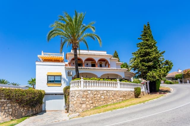 5 slaapkamer Villa te koop in Calahonda, Mijas met zwembad garage - € 1.100.000 (Ref: 9153547)