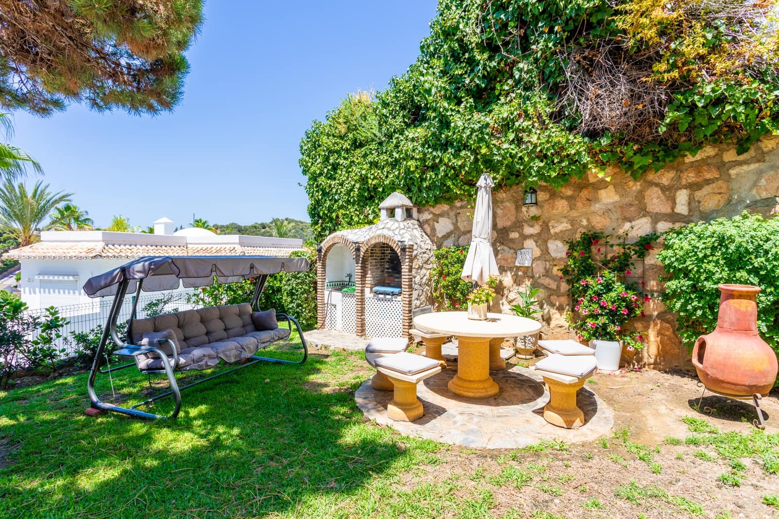 5 soveværelse Villa til salg i Calahonda med swimmingpool garage - € 1.100.000 (Ref: 9153547)