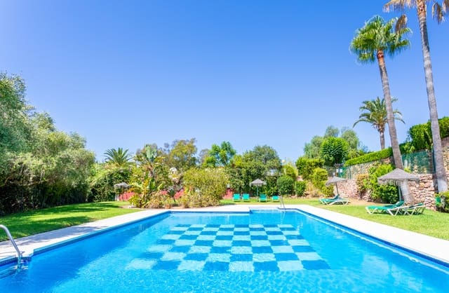 3 quarto Moradia para venda em Calahonda, Mijas com piscina garagem - 695 000 € (Ref: 9159202)