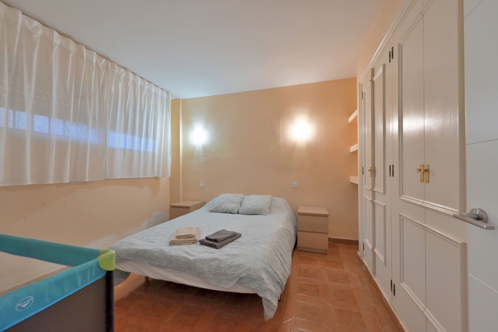 1 bedroom Apartment for sale in Calahonda with pool - € 185,000 (Ref: 9165439)